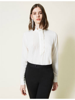 Blouse en soie volants...
