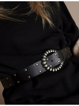 Ceinture cloutée en cuir...