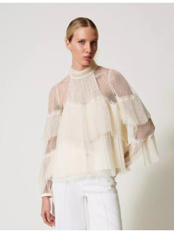 Blouse en tulle et volants...