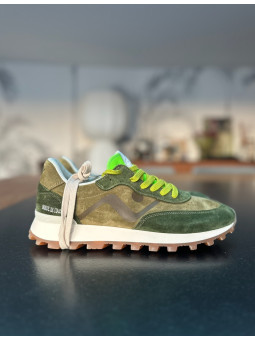 Sneaker daim et toile...
