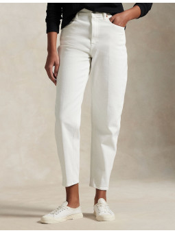 curved tapered jean