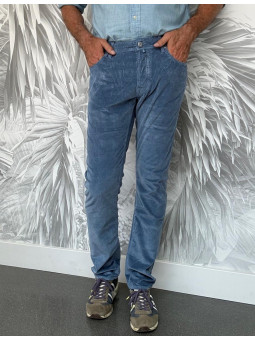 Pantalon velours à côtes...