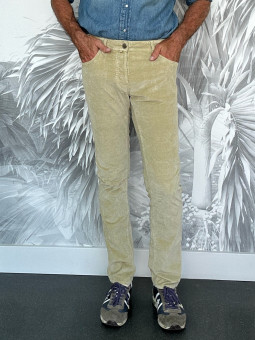 Pantalon velours à côtes...