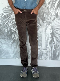 Pantalon velours à côtes...