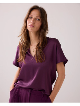 top sleeveless silky touch.