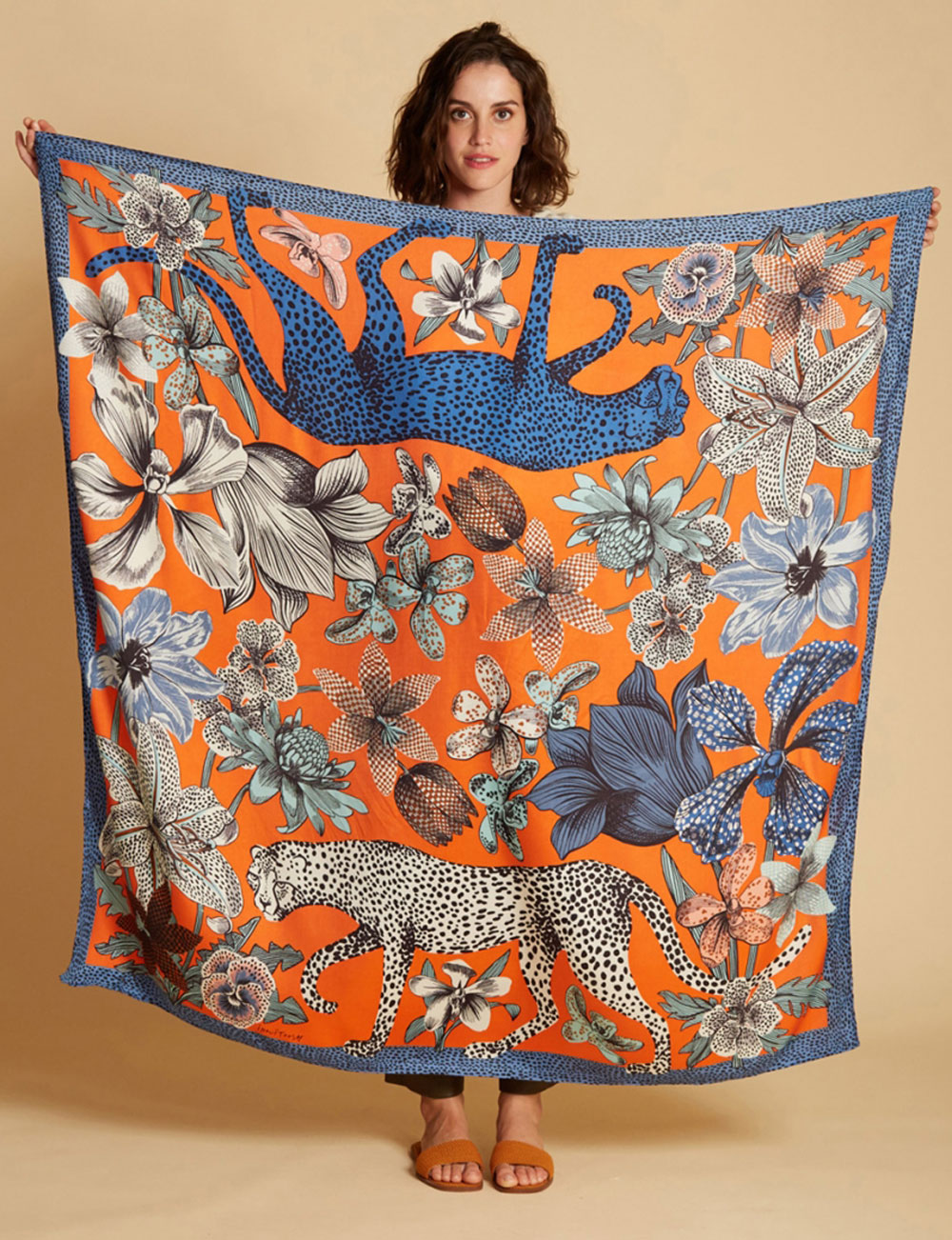 Foulard carré jaguar orange Inoui Editions