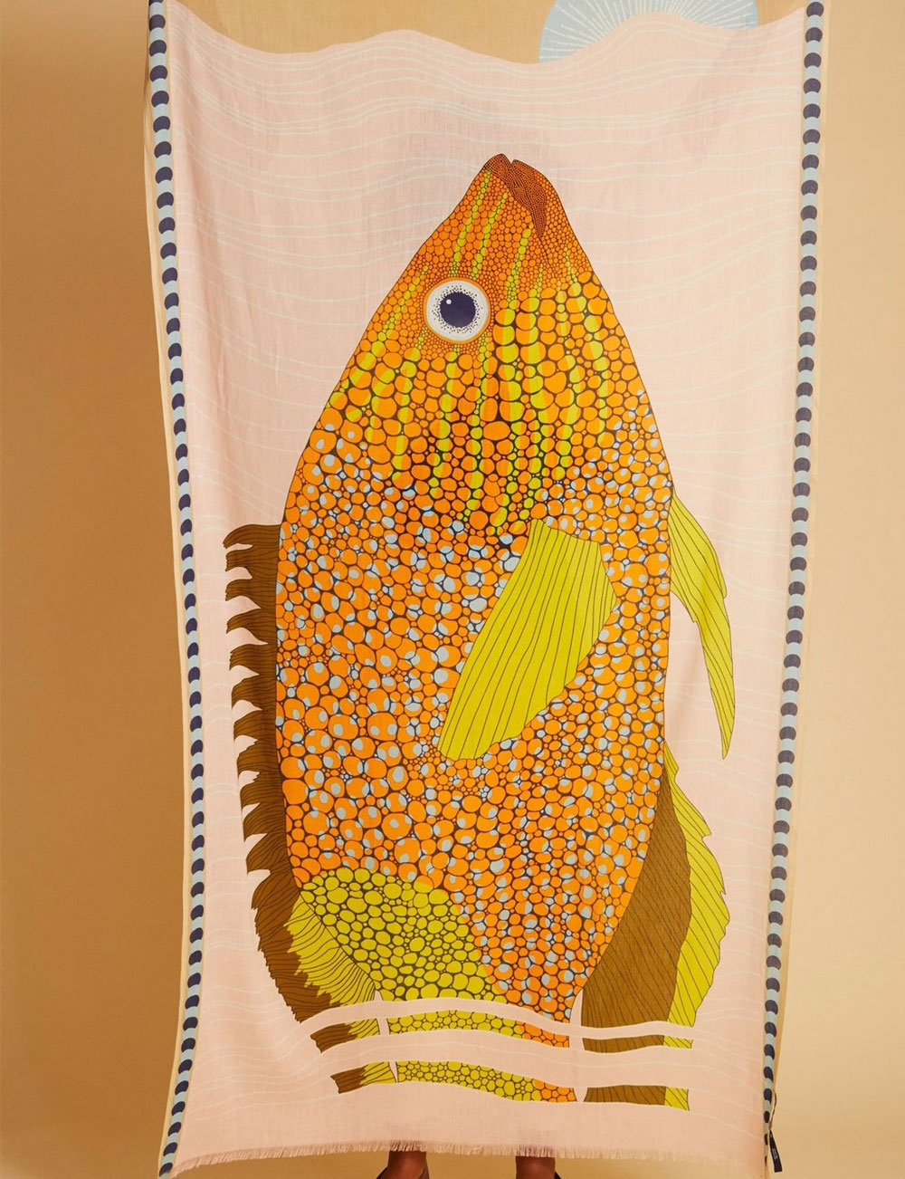 Foulard rectangle Danios nude motif poisson Inoui Editions