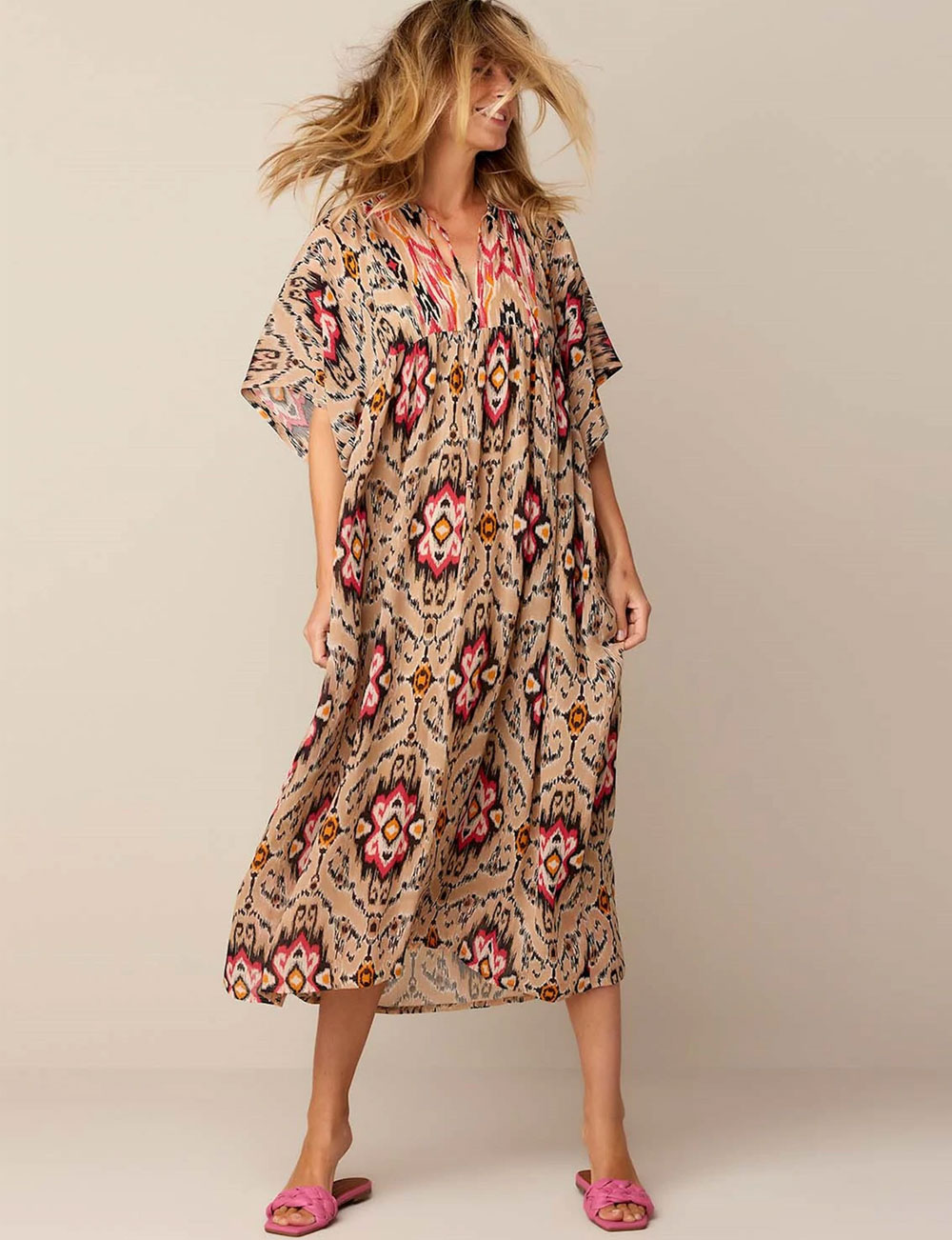 Robe imprimée Summum collaboration Quinty Trustfull chez Orson Bay et Kaki Crazy